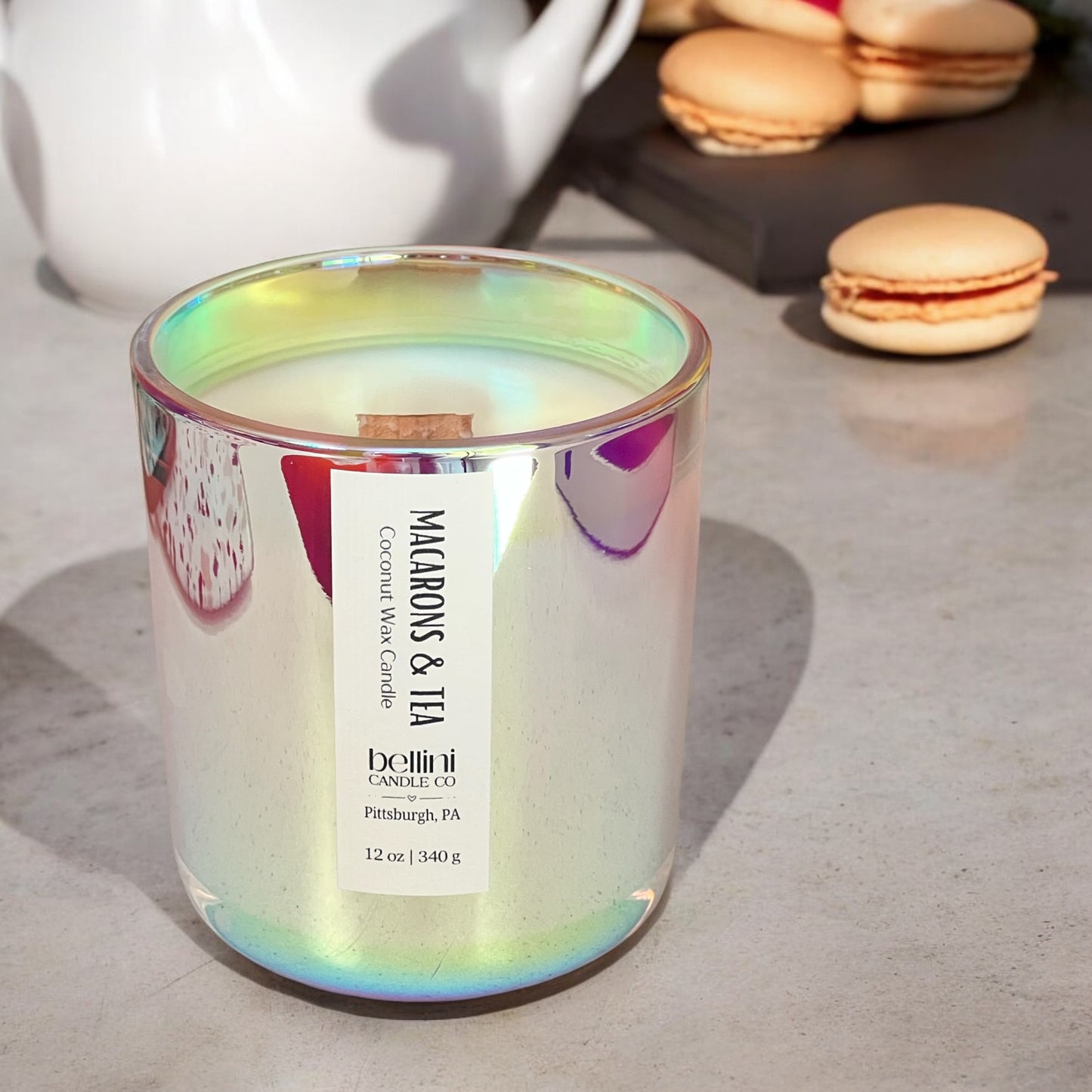 MACARONS & TEA